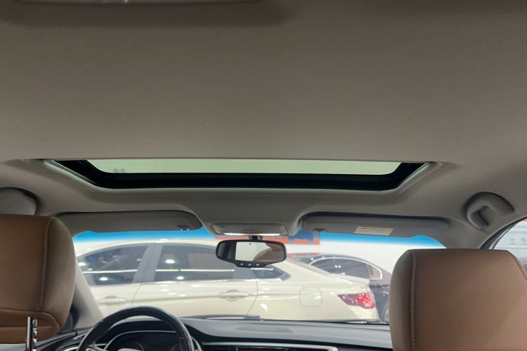 Used Buick Excelle GX 2018 18T Automatic Flagship Model Headliner