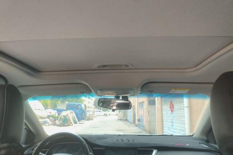 Used Buick Excelle GX 2018 18T Automatic Elite Model Headliner