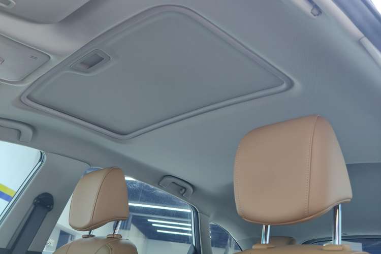 Used Buick Excelle GX 2018 18T Automatic Flagship Model Headliner
