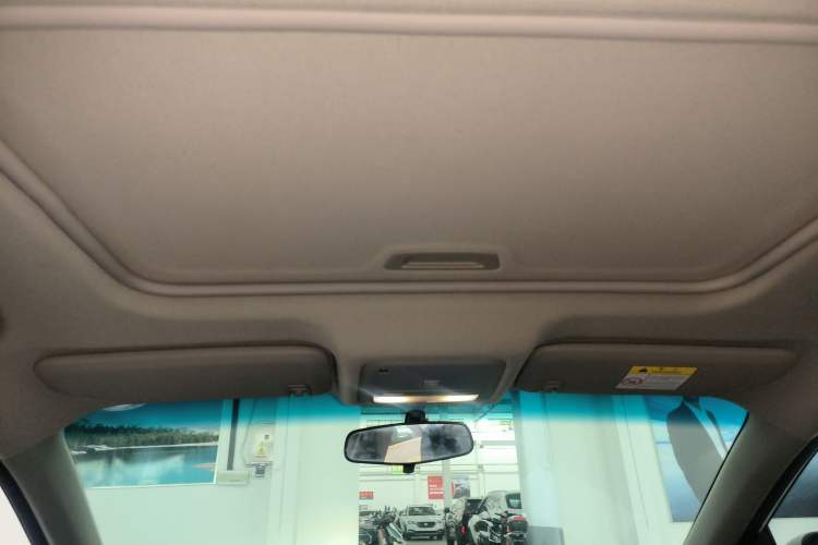 Used Buick Excelle GX 2018 18T Automatic Elite Model Headliner