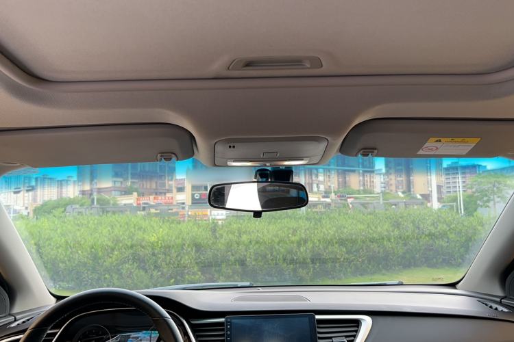 Used Buick Excelle GX 2018 18T Automatic Elite Model Headliner