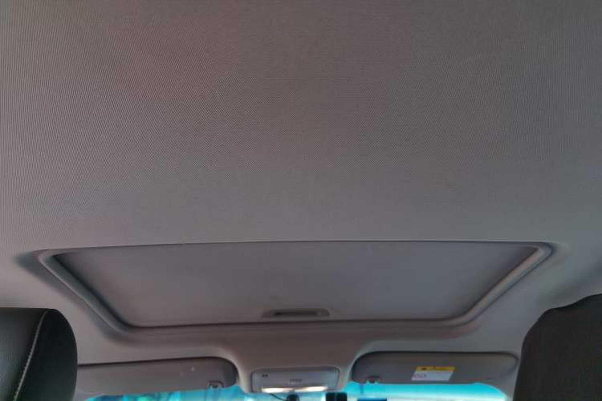 Used Buick Excelle GX 2018 18T Automatic Elite Model Headliner
