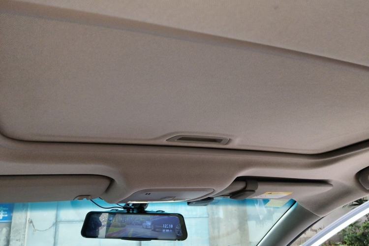 Used Buick Excelle GX 2018 18T Automatic Flagship Model Headliner
