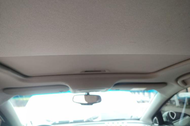 Used Buick Excelle GX 2018 18T Automatic Flagship Model Headliner