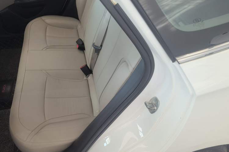 Used Buick Excelle GX 2018 15T Dual-Clutch Elite Model Interior 1