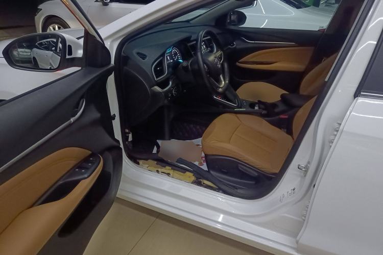 Used Buick Excelle GX 2018 18T Automatic Flagship Model Interior 3