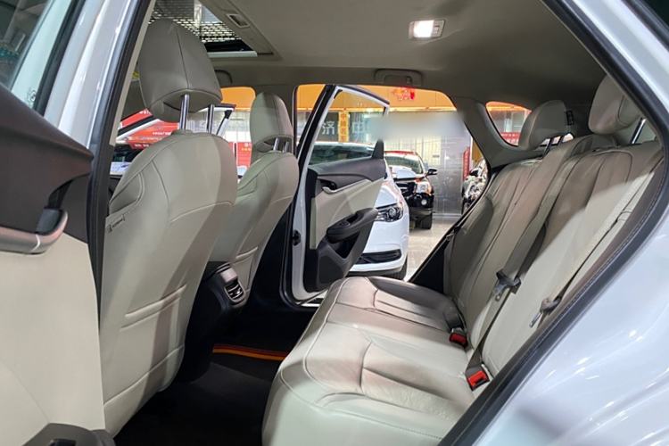 Used Buick Excelle GX 2018 15T Dual-Clutch Elite Model Interior 3