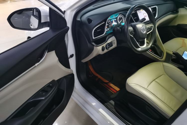 Used Buick Excelle GX 2018 15T Dual-Clutch Elite Model Interior 3