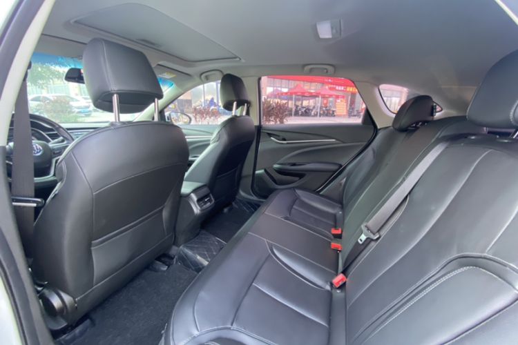 Used Buick Excelle GX 2018 18T Automatic Elite Model Interior 4