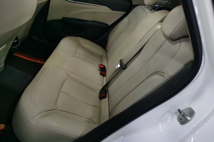 Used Buick Excelle GX 2018 15T Dual-Clutch Elite Model Interior 4