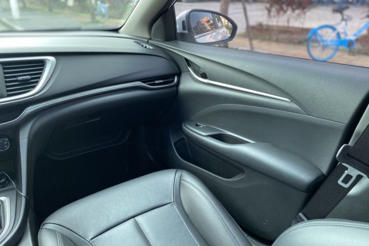 Used Buick Excelle GX 2018 18T Automatic Elite Model Interior 5