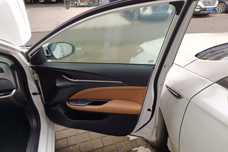Used Buick Excelle GX 2018 18T Automatic Flagship Model Interior 5