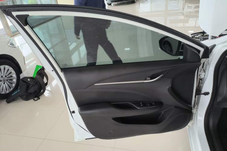 Used Buick Excelle GX 2018 18T Automatic Elite Model Left Front Door Interior