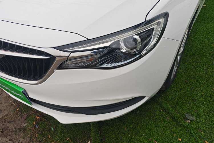 Used Buick Excelle GX 2018 15T Manual Elite Model Left Front Headlight