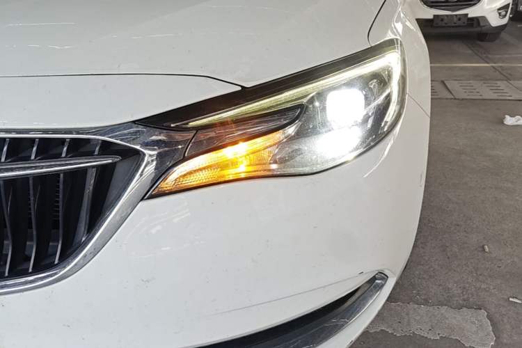 Used Buick Excelle GX 2018 18T Automatic Elite Model Left Front Headlight