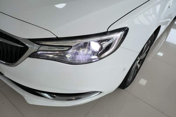 Used Buick Excelle GX 2018 18T Automatic Elite Model Left Front Headlight