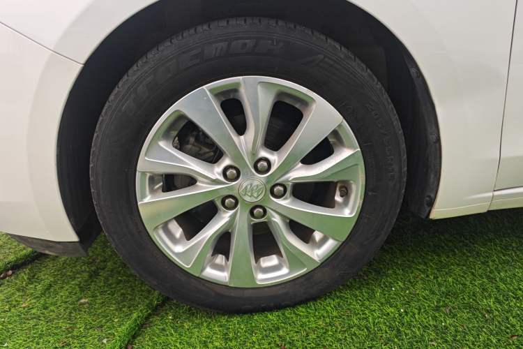 Used Buick Excelle GX 2018 15T Manual Elite Model Left Front Wheel Hub