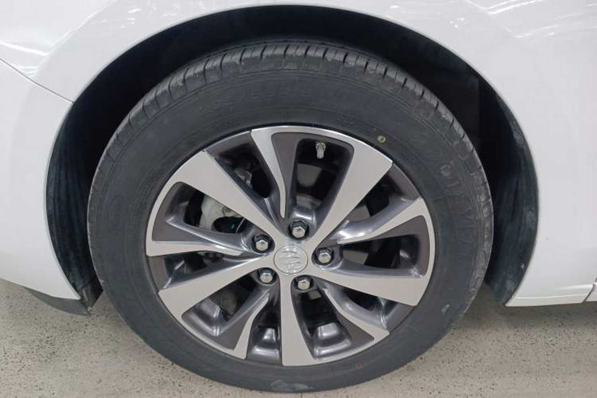 Used Buick Excelle GX 2018 18T Automatic Flagship Model Left Front Wheel Hub