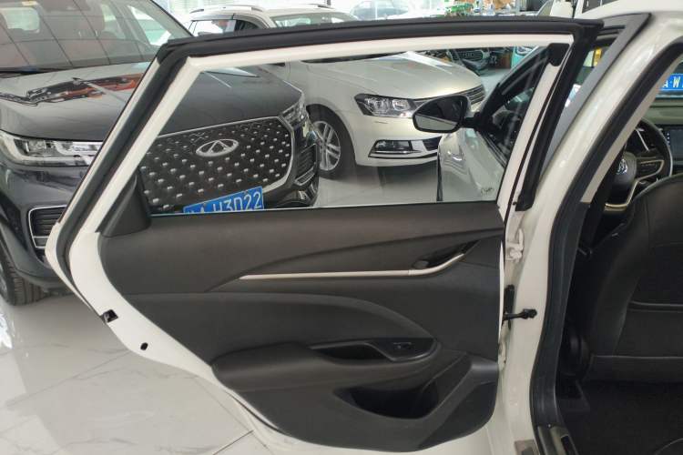 Used Buick Excelle GX 2018 18T Automatic Elite Model Left Rear Door Interior