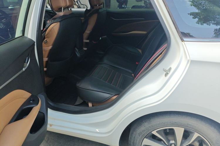 Used Buick Excelle GX 2018 18T Automatic Flagship Model Left Rear Seat