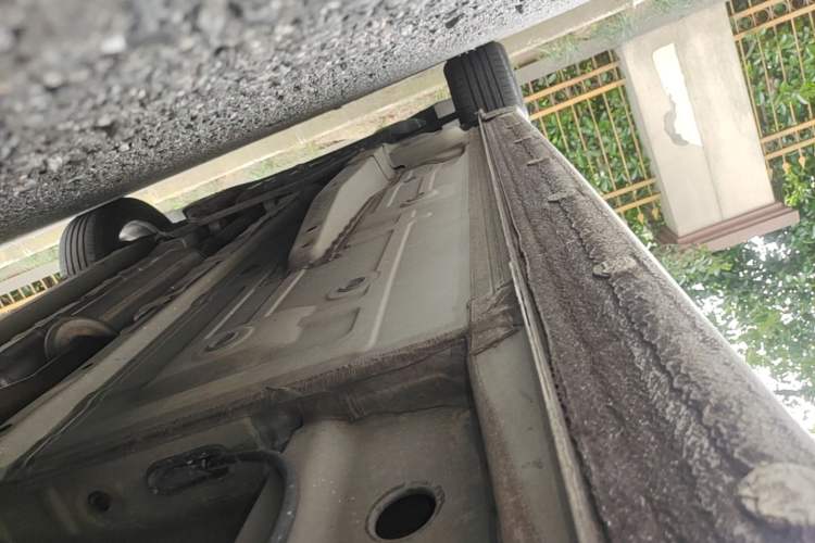 Used Buick Excelle GX 2018 18T Automatic Elite Model Left Side Sill