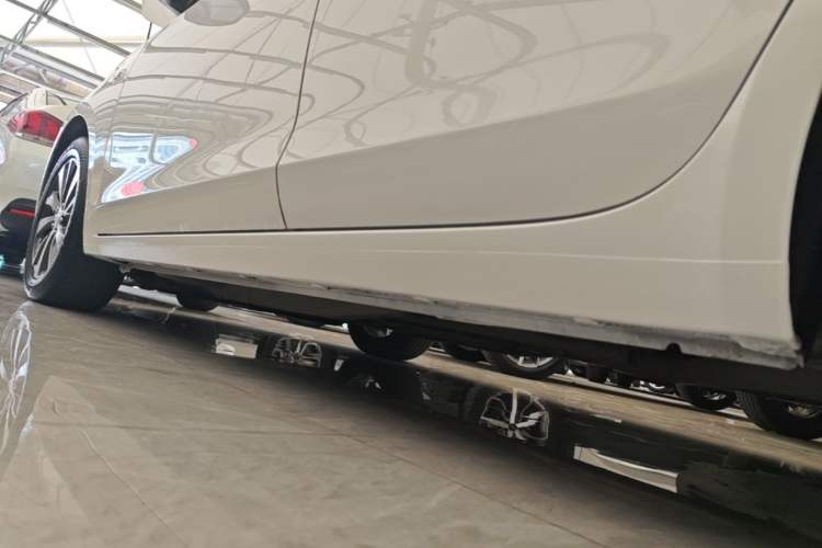 Used Buick Excelle GX 2018 18T Automatic Flagship Model Left Side Sill