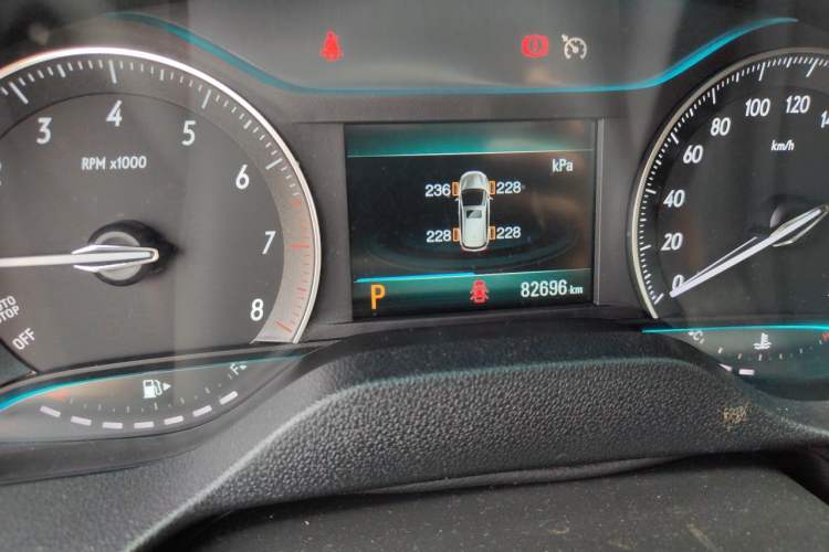 Used Buick Excelle GX 2018 18T Automatic Elite Model Odometer Close Up