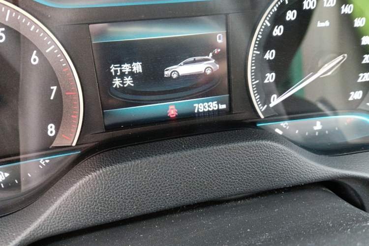 Used Buick Excelle GX 2018 15T Manual Elite Model Odometer Close Up