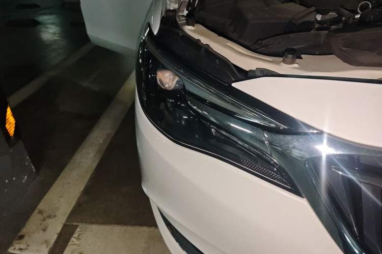 Used Buick Excelle GX 2018 18T Automatic Flagship Model Right Front Headlight