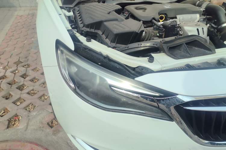Used Buick Excelle GX 2018 18T Automatic Elite Model Right Front Headlight