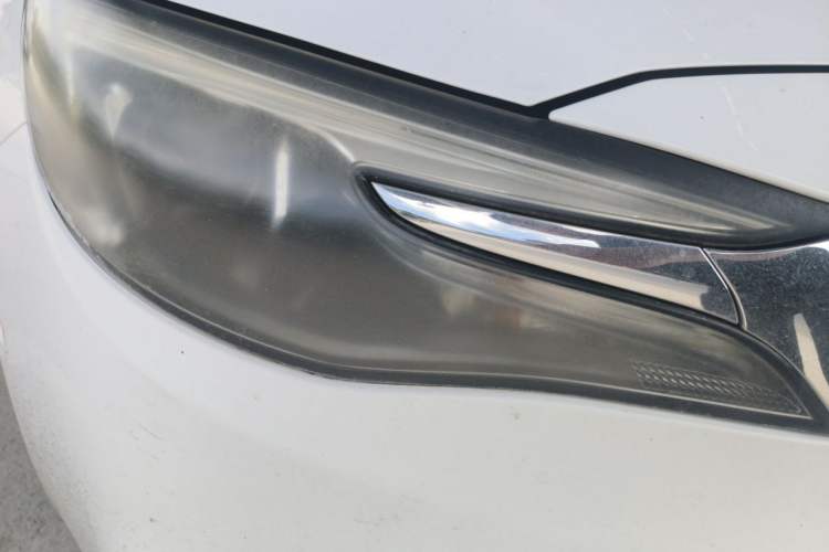 Used Buick Excelle GX 2018 18T Automatic Elite Model Right Front Headlight