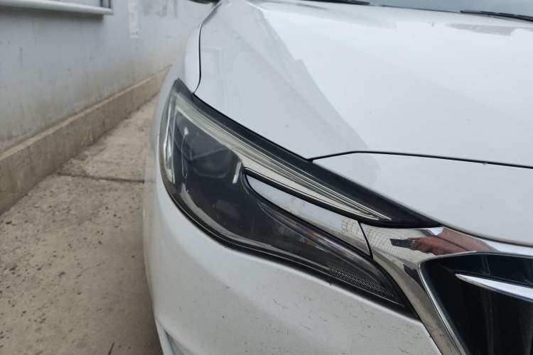 Used Buick Excelle GX 2018 18T Automatic Flagship Model Right Front Headlight
