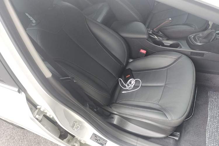 Used Buick Excelle GX 2018 18T Automatic Elite Model Right Front Seat
