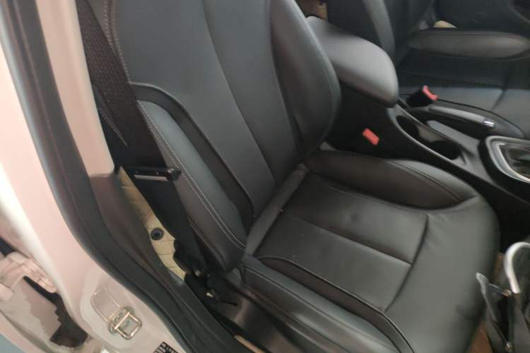 Used Buick Excelle GX 2018 18T Automatic Elite Model Right Front Seat