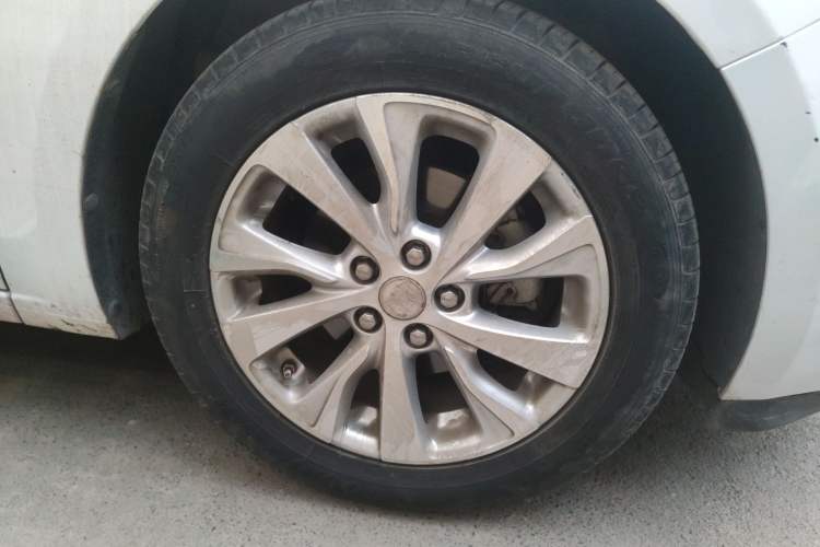 Used Buick Excelle GX 2018 15T Dual-Clutch Elite Model Right Front Wheel Hub