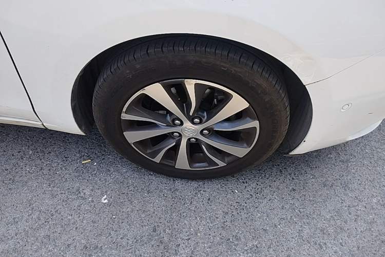 Used Buick Excelle GX 2018 18T Automatic Flagship Model Right Front Wheel Hub