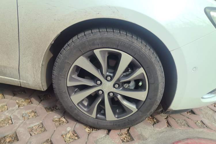 Used Buick Excelle GX 2018 18T Automatic Elite Model Right Front Wheel Hub