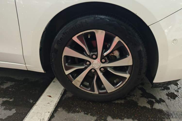 Used Buick Excelle GX 2018 18T Automatic Elite Model Right Front Wheel Hub