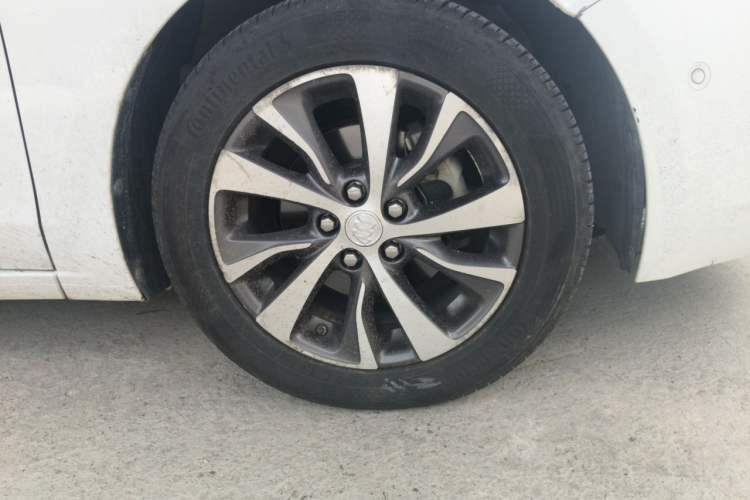 Used Buick Excelle GX 2018 18T Automatic Elite Model Right Front Wheel Hub