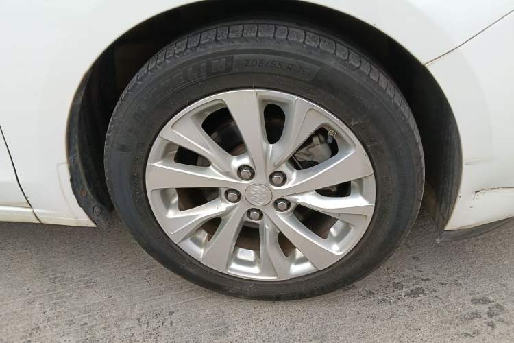Used Buick Excelle GX 2018 15T Manual Elite Model Right Front Wheel Hub