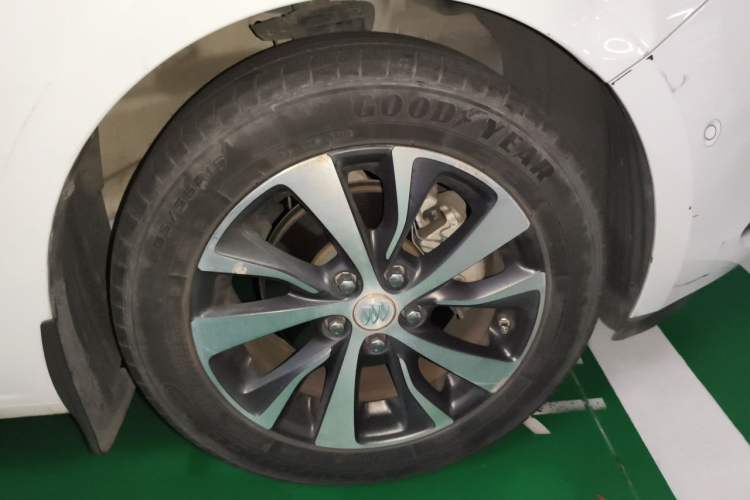 Used Buick Excelle GX 2018 18T Automatic Elite Model Right Front Wheel Hub