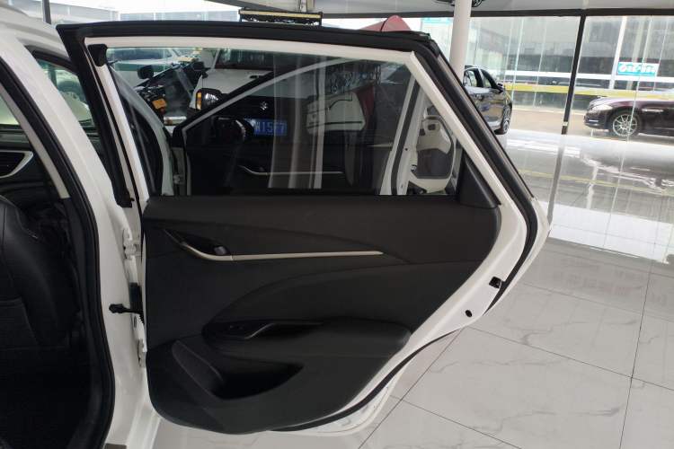 Used Buick Excelle GX 2018 18T Automatic Elite Model Right Rear Door Interior