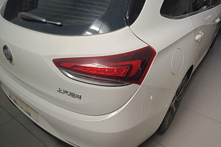 Used Buick Excelle GX 2018 18T Automatic Elite Model Right Rear Taillight