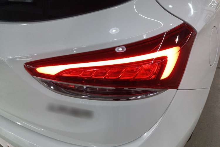 Used Buick Excelle GX 2018 18T Automatic Flagship Model Right Rear Taillight