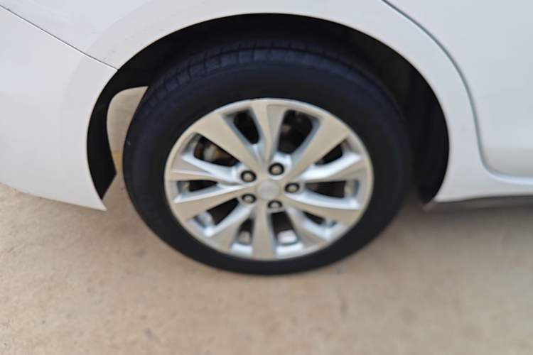Used Buick Excelle GX 2018 15T Dual-Clutch Elite Model Right Rear Wheel Hub