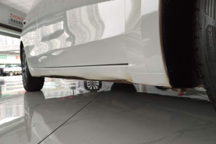 Used Buick Excelle GX 2018 18T Automatic Elite Model Right Side Sill
