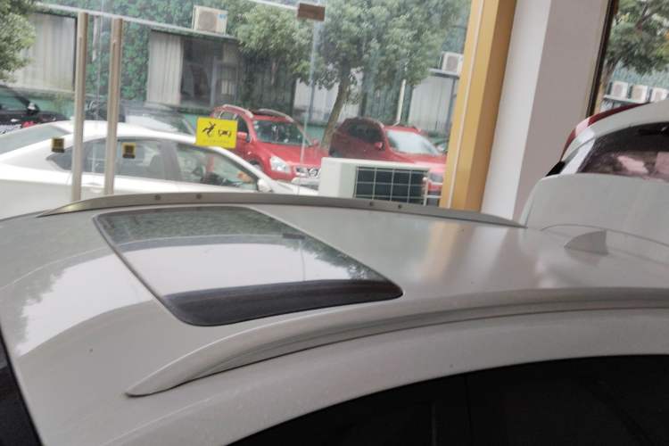 Used Buick Excelle GX 2018 18T Automatic Flagship Model Roof