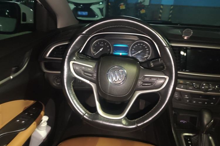 Used Buick Excelle GX 2018 18T Automatic Flagship Model Steering Wheel