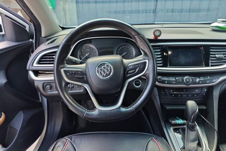 Used Buick Excelle GX 2018 18T Automatic Flagship Model Steering Wheel