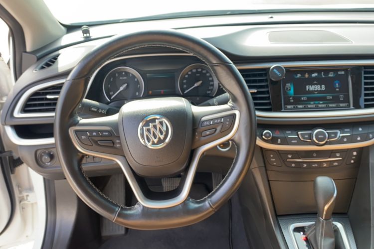 Used Buick Excelle GX 2018 18T Automatic Flagship Model Steering Wheel